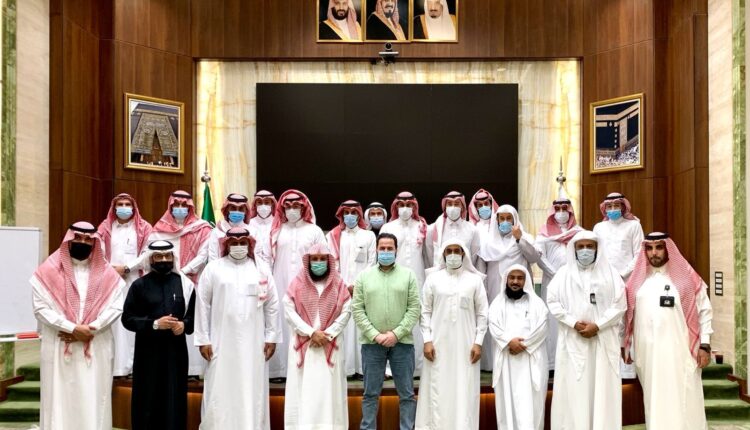 اقرأ تقدم دورات إعلامية