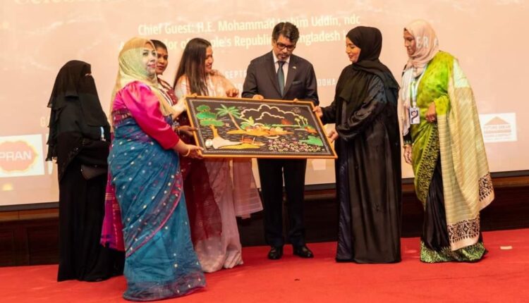 نساء بنغلاديش" ANANNA " كفوء