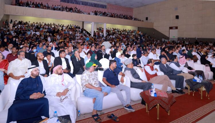 حضور كثيف للاحتفال بمهرجان