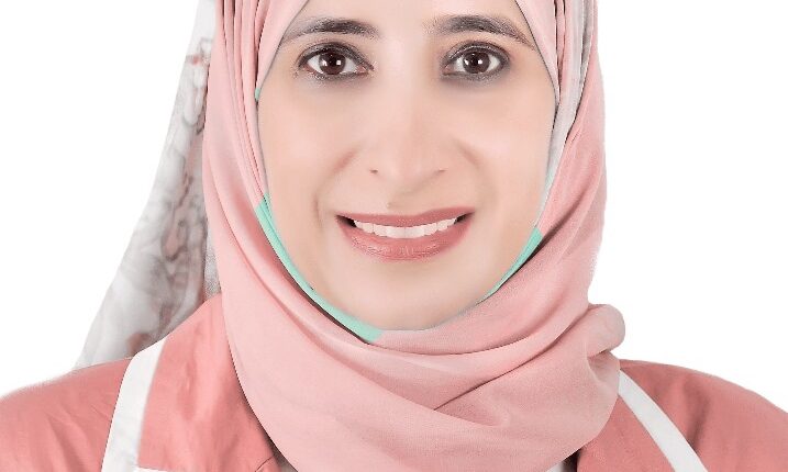 الأخصائية النفسية منى شطا