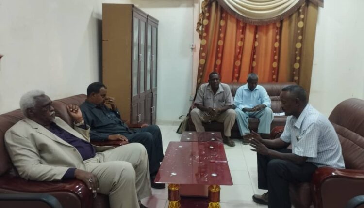 والي نهر النيل يشيد بمجهودات