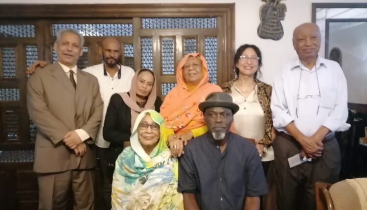 عميد الرواية العالمية " عبد