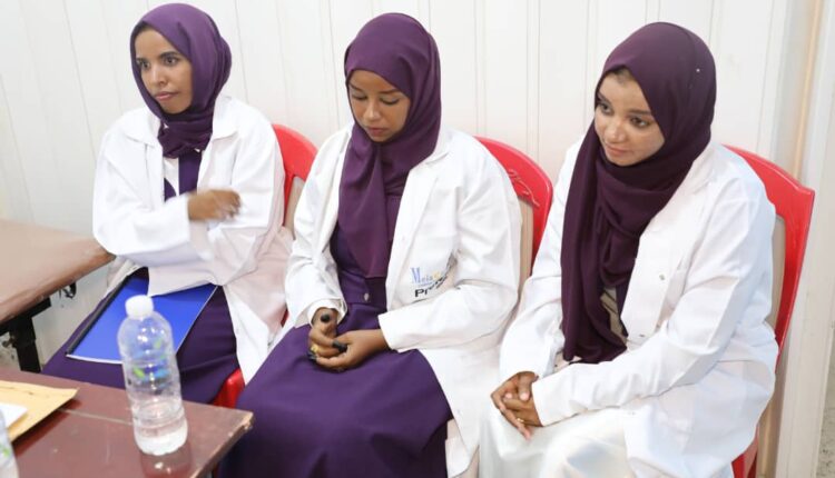جامعة القضارف تحتفل بتخريج